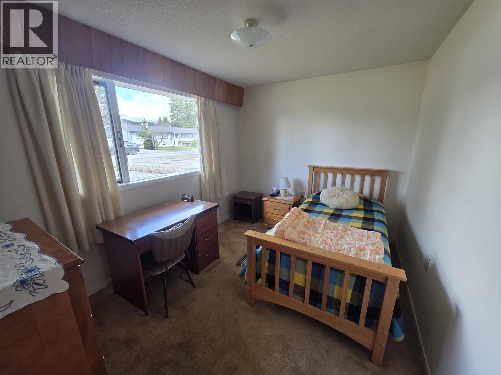 4815 Davis Avenue, Terrace, BC - Indoor Photo Showing Bedroom