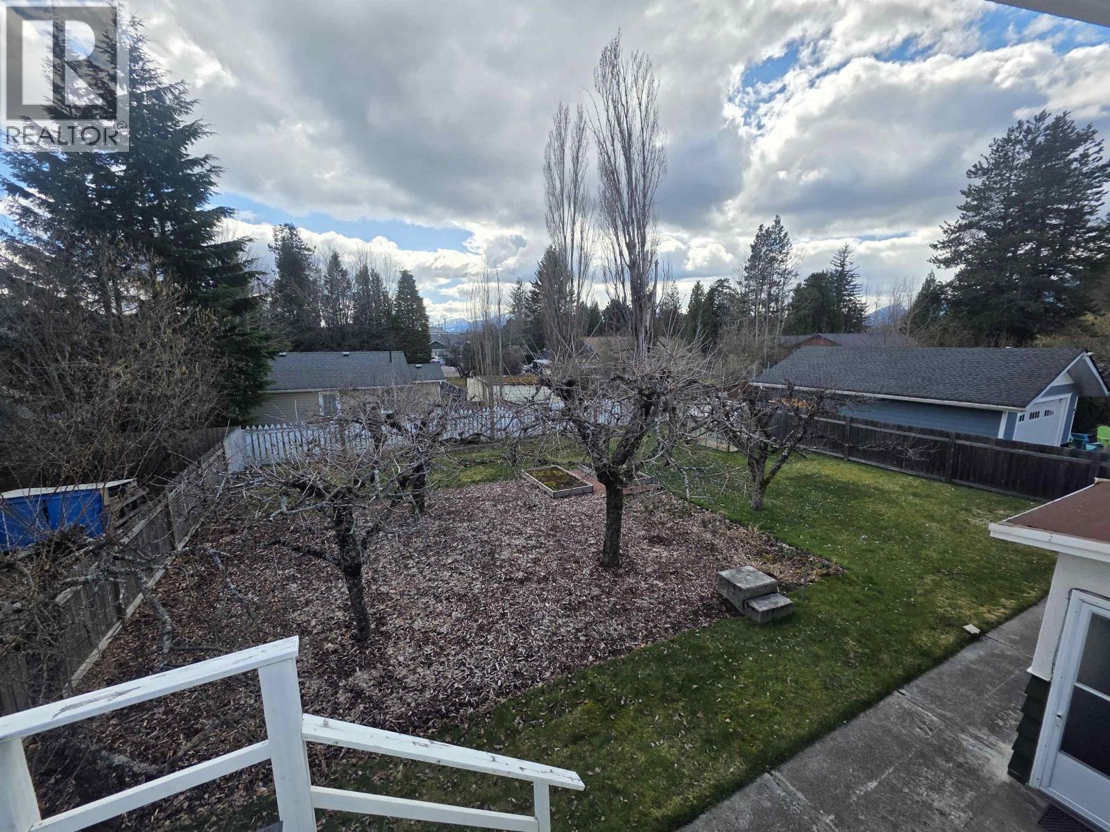 4815 Davis Avenue, Terrace, BC - Outdoor