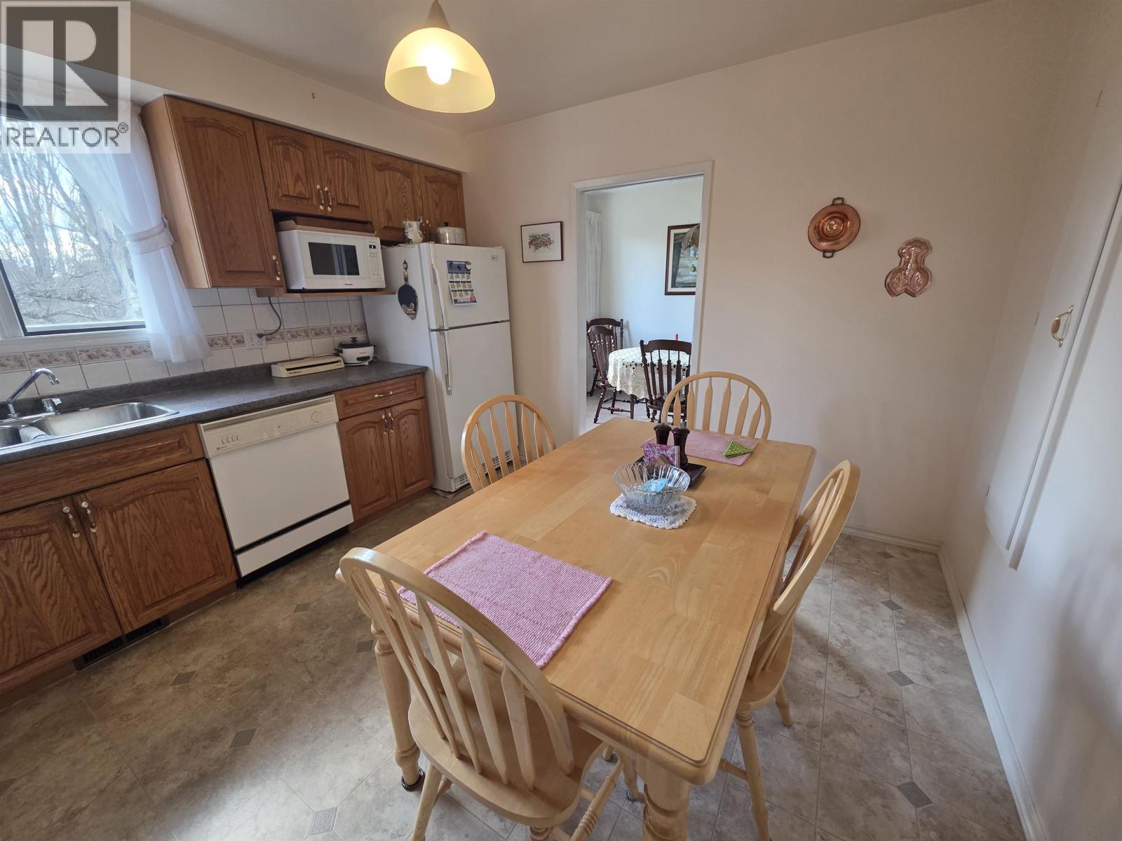 4815 Davis Avenue, Terrace, BC - Indoor