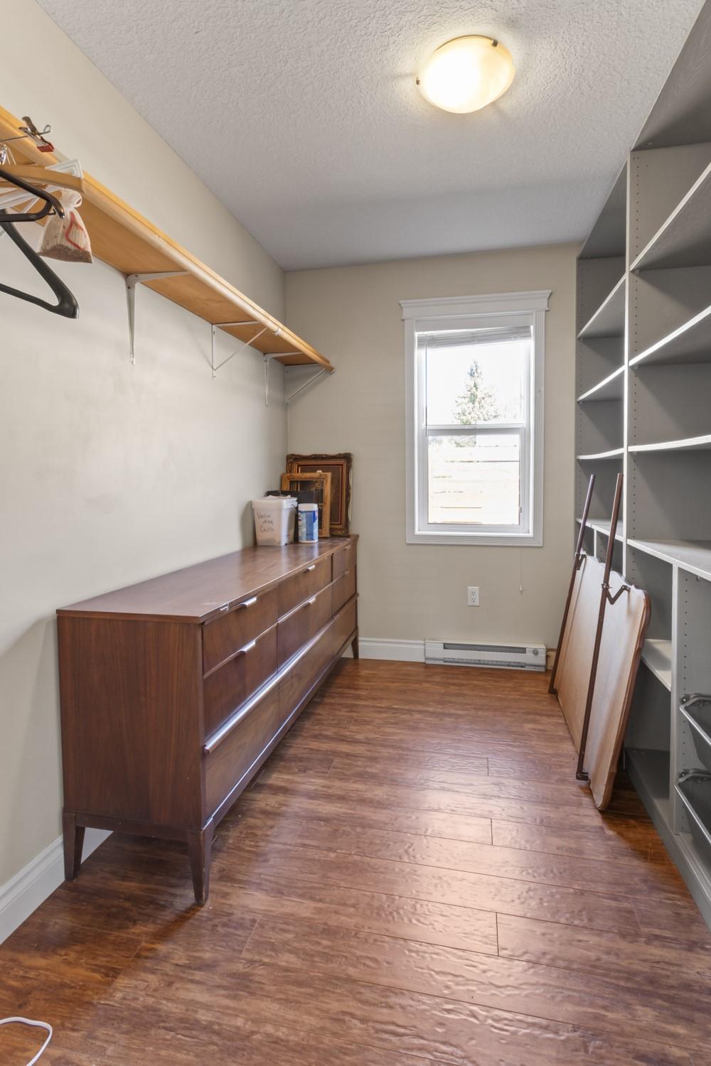 415 16Th Avenue, Creston, BC - Indoor Photo Showing Other Room