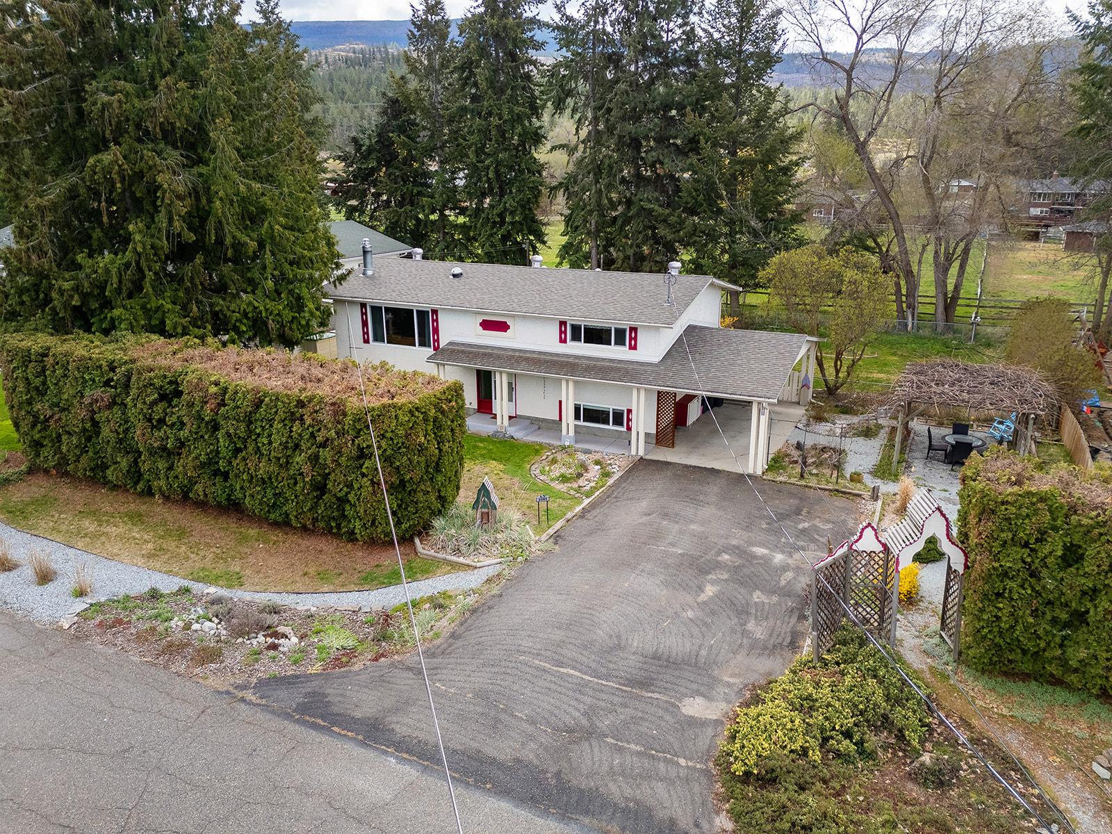 2085 Ruby Road, Kelowna, BC - Outdoor With Deck Patio Veranda