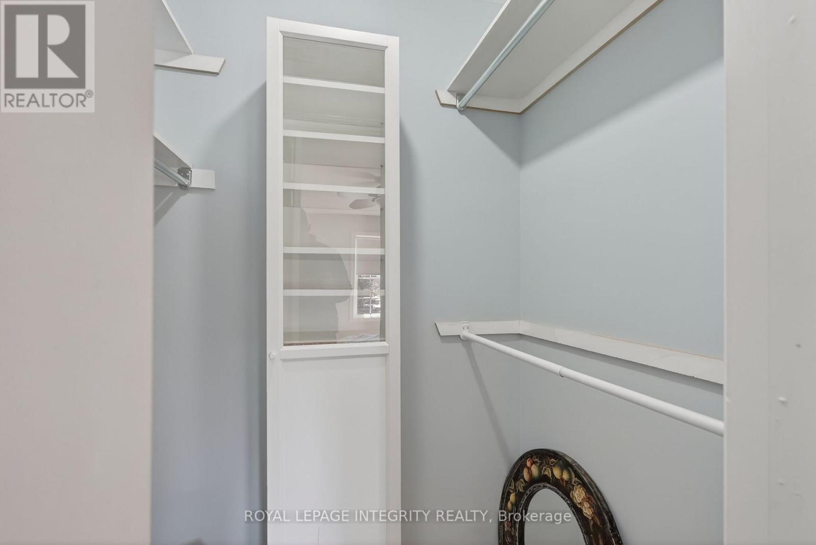 33 Grammercy Park, Ottawa, ON - Indoor