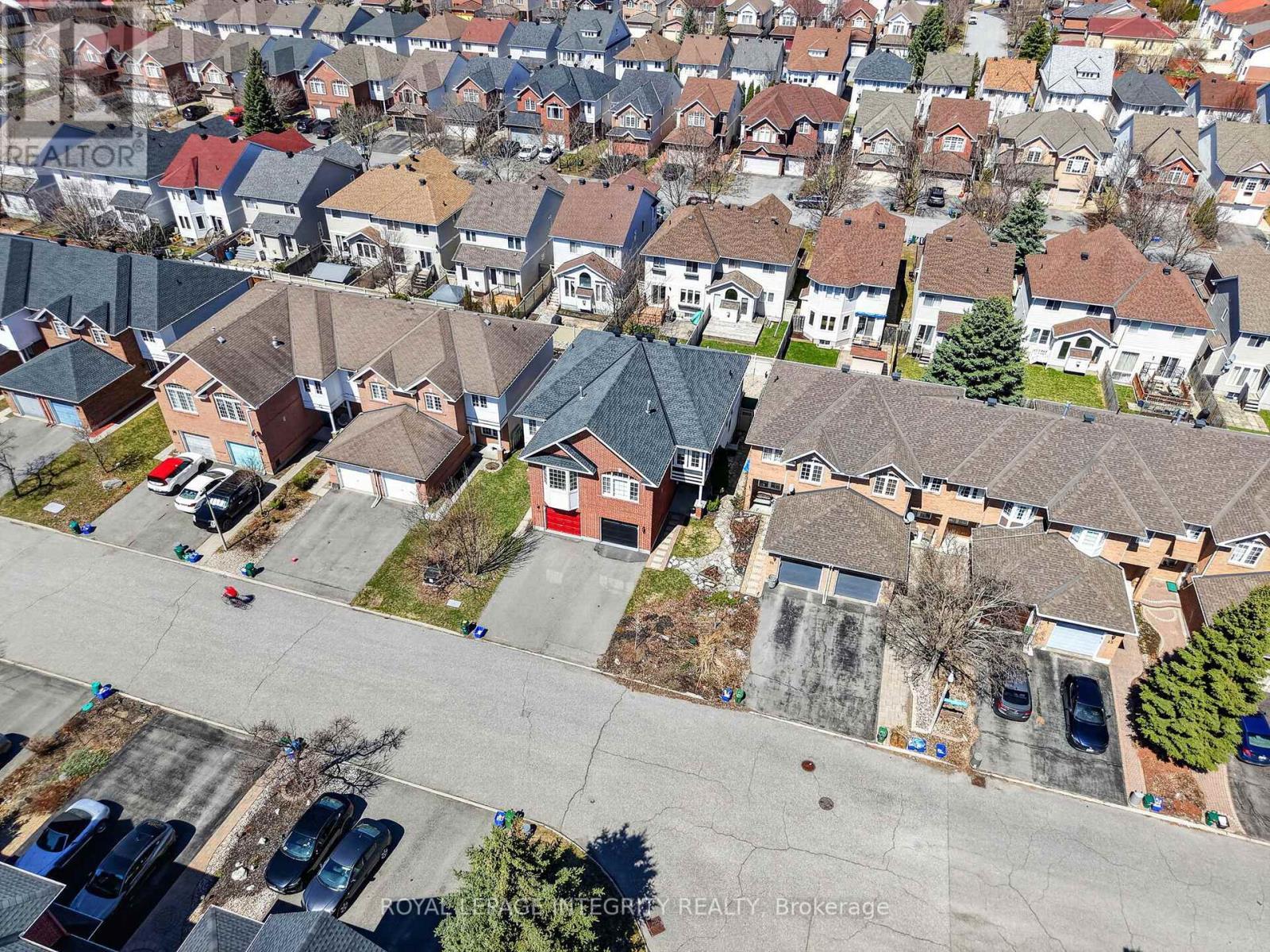 33 Grammercy Park, Ottawa, ON - Outdoor