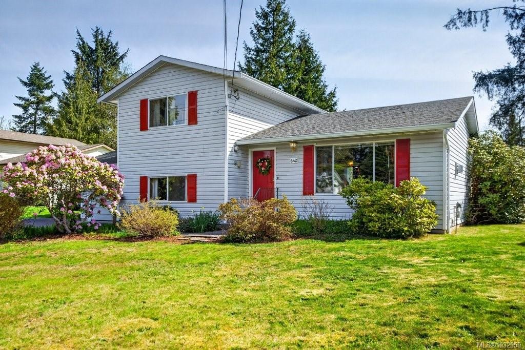 642 Somenos Dr, Comox, BC