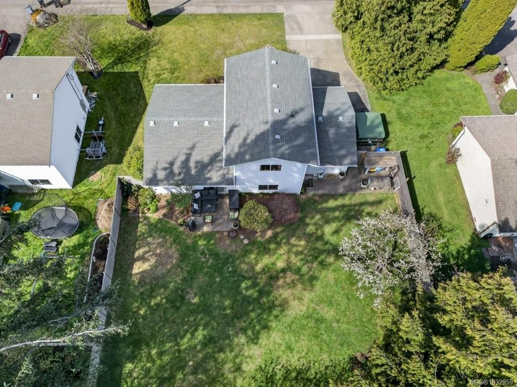 642 Somenos Dr, Comox, BC