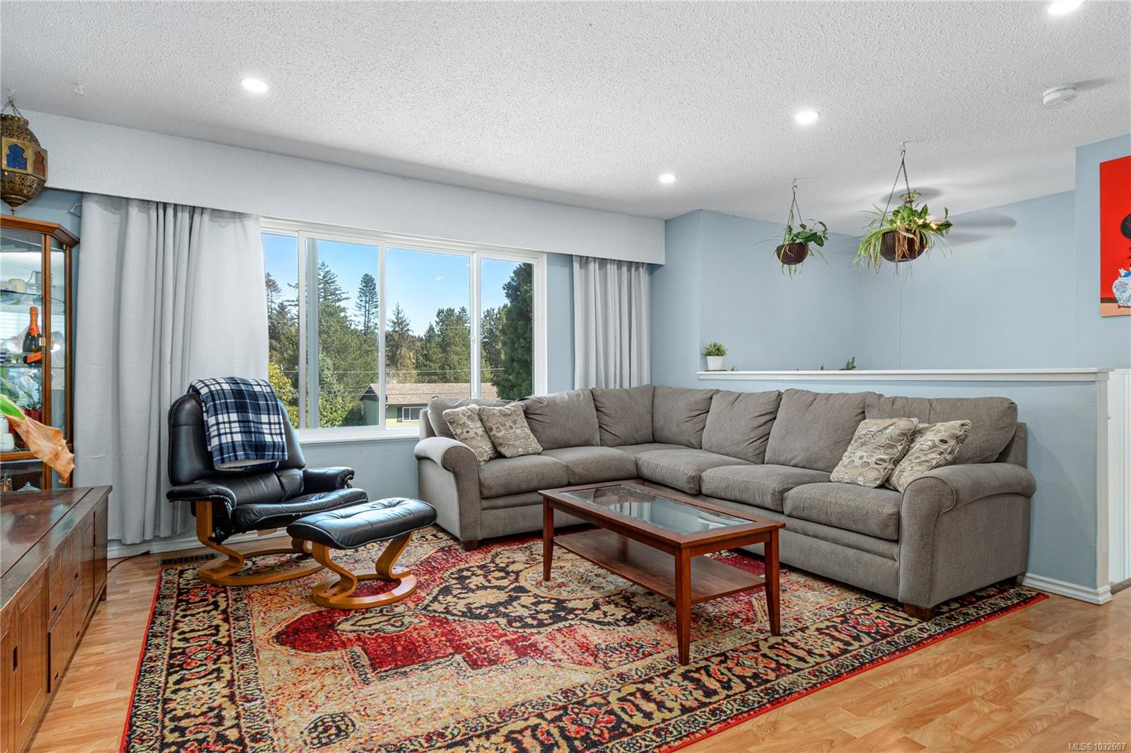 613 Nootka St, Comox, BC