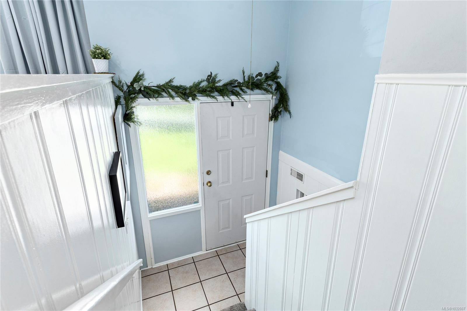 613 Nootka St, Comox, BC