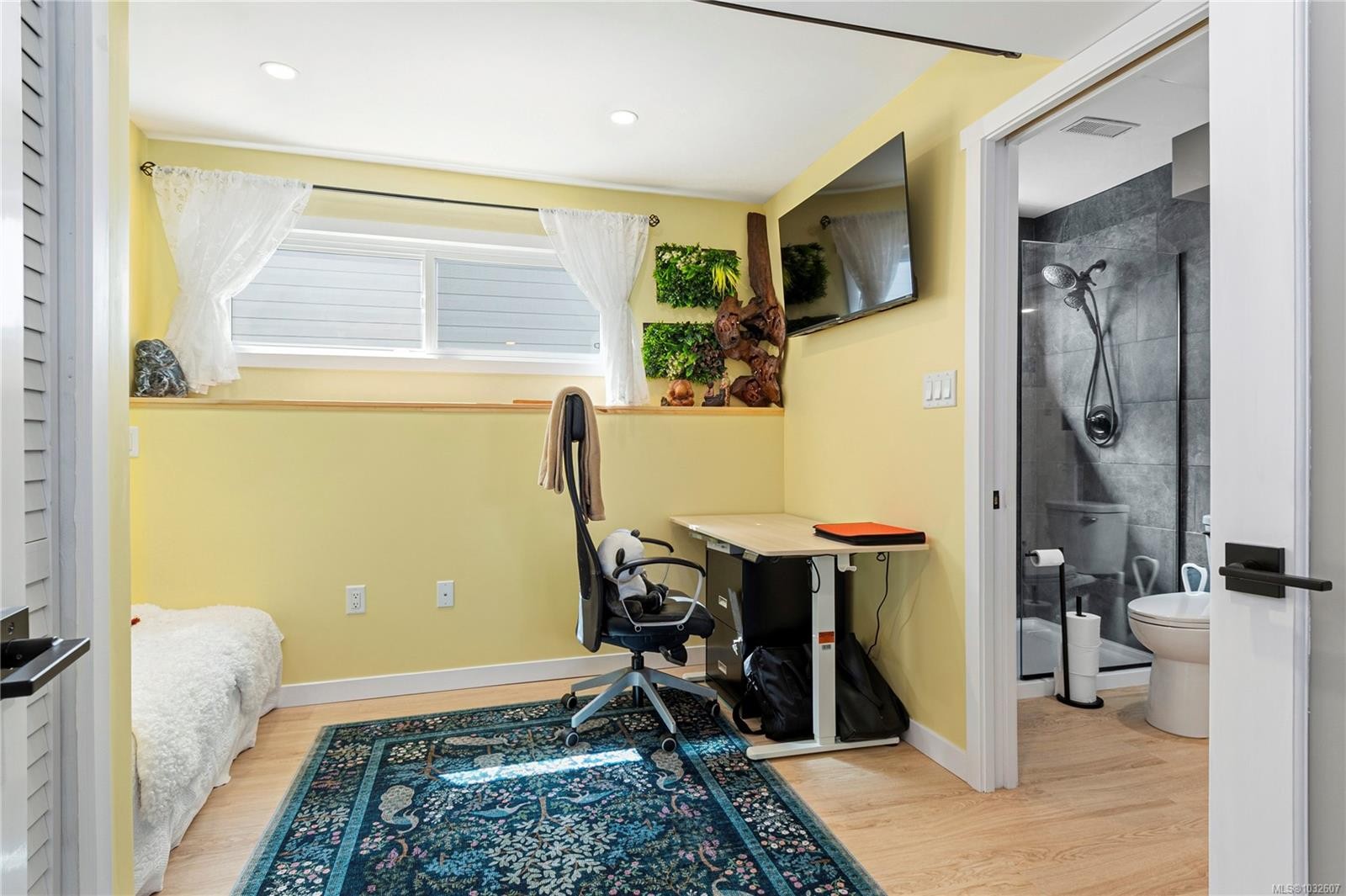 613 Nootka St, Comox, BC