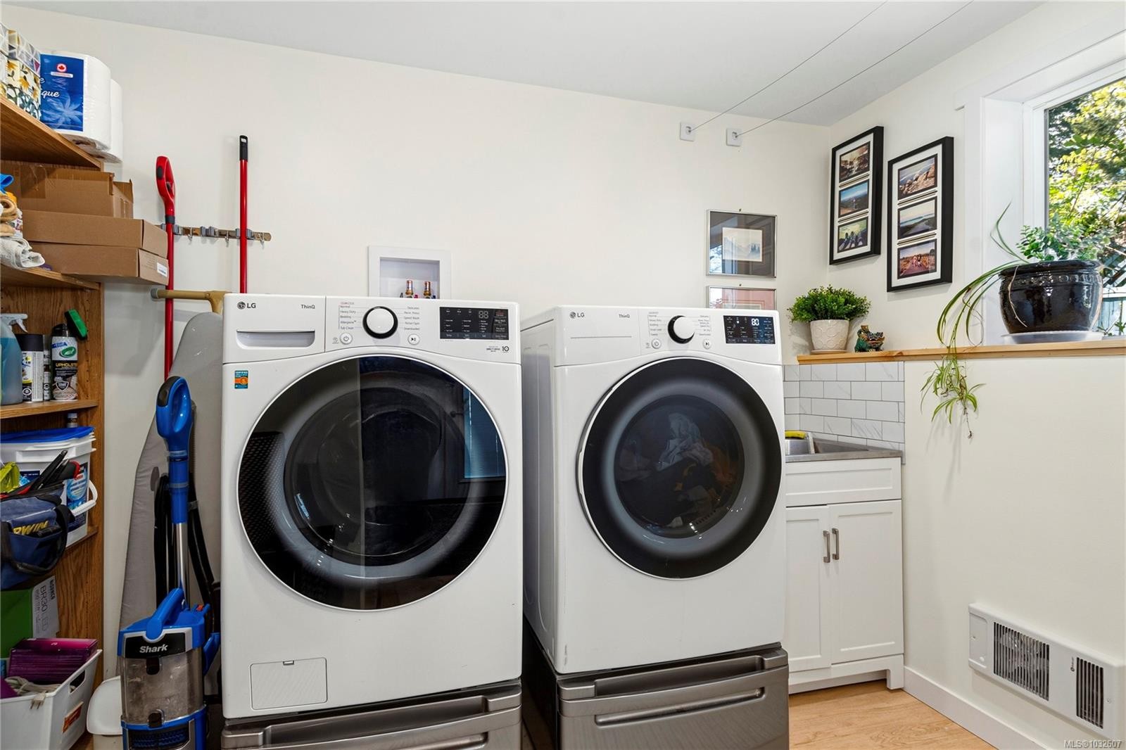 613 Nootka St, Comox, BC