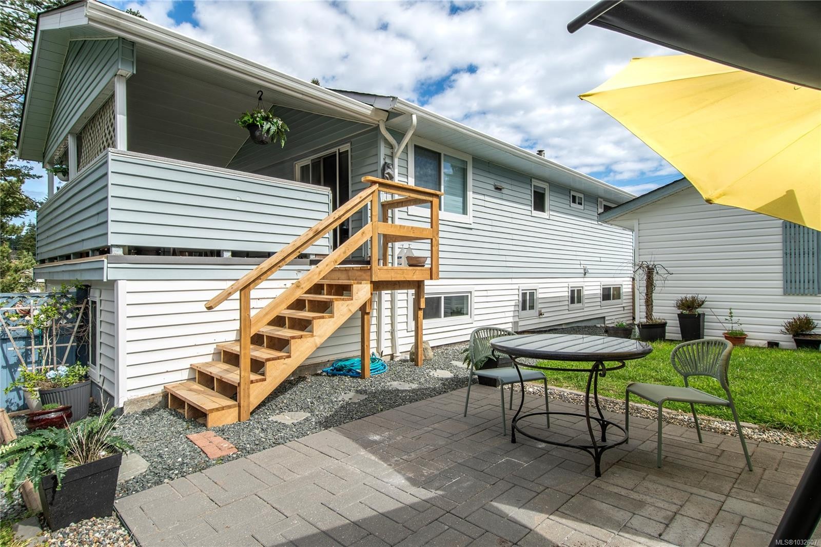 613 Nootka St, Comox, BC