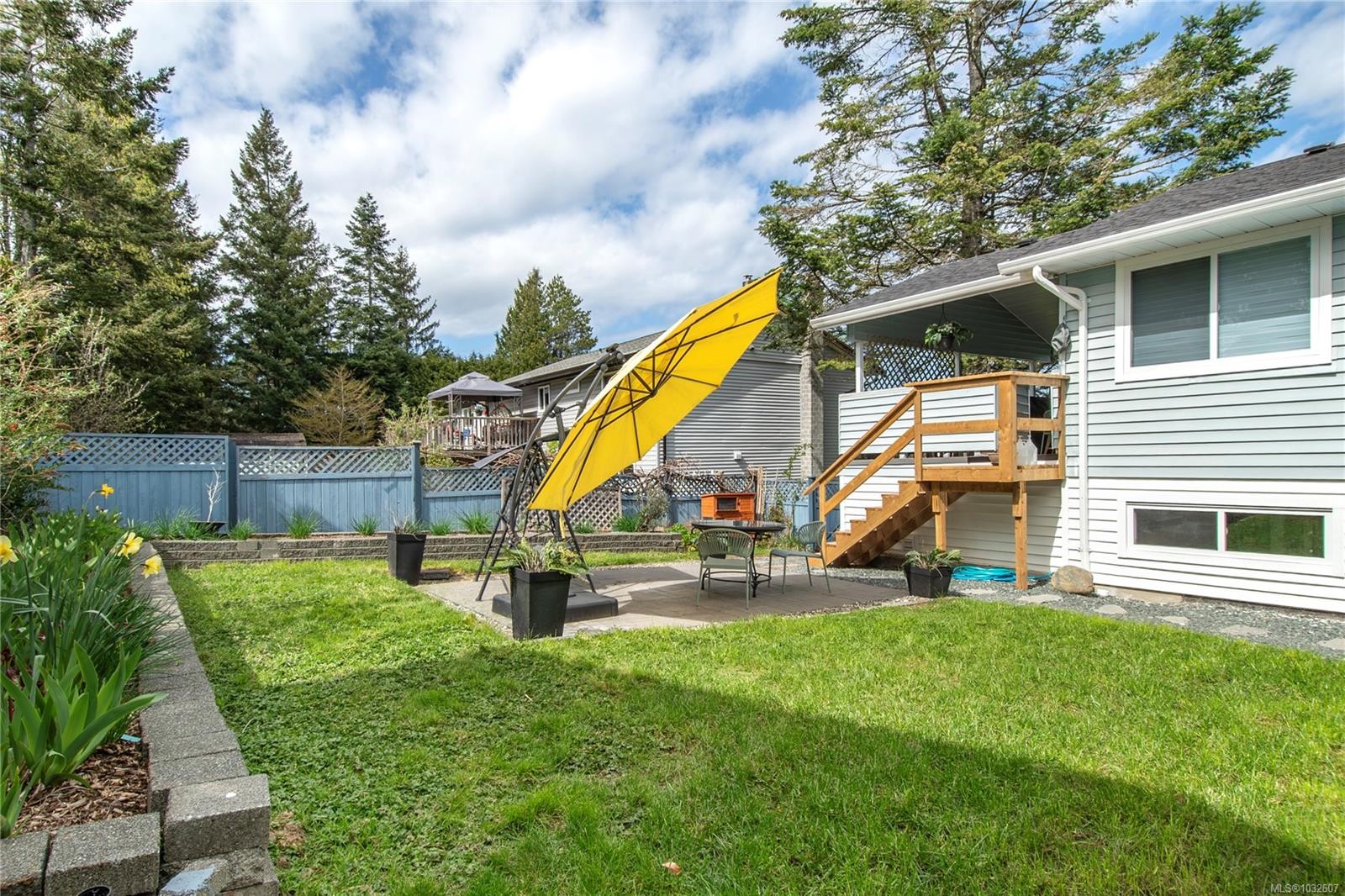 613 Nootka St, Comox, BC