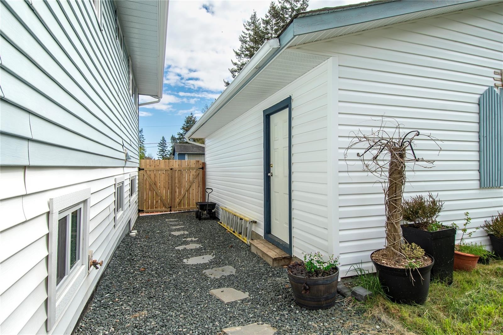 613 Nootka St, Comox, BC