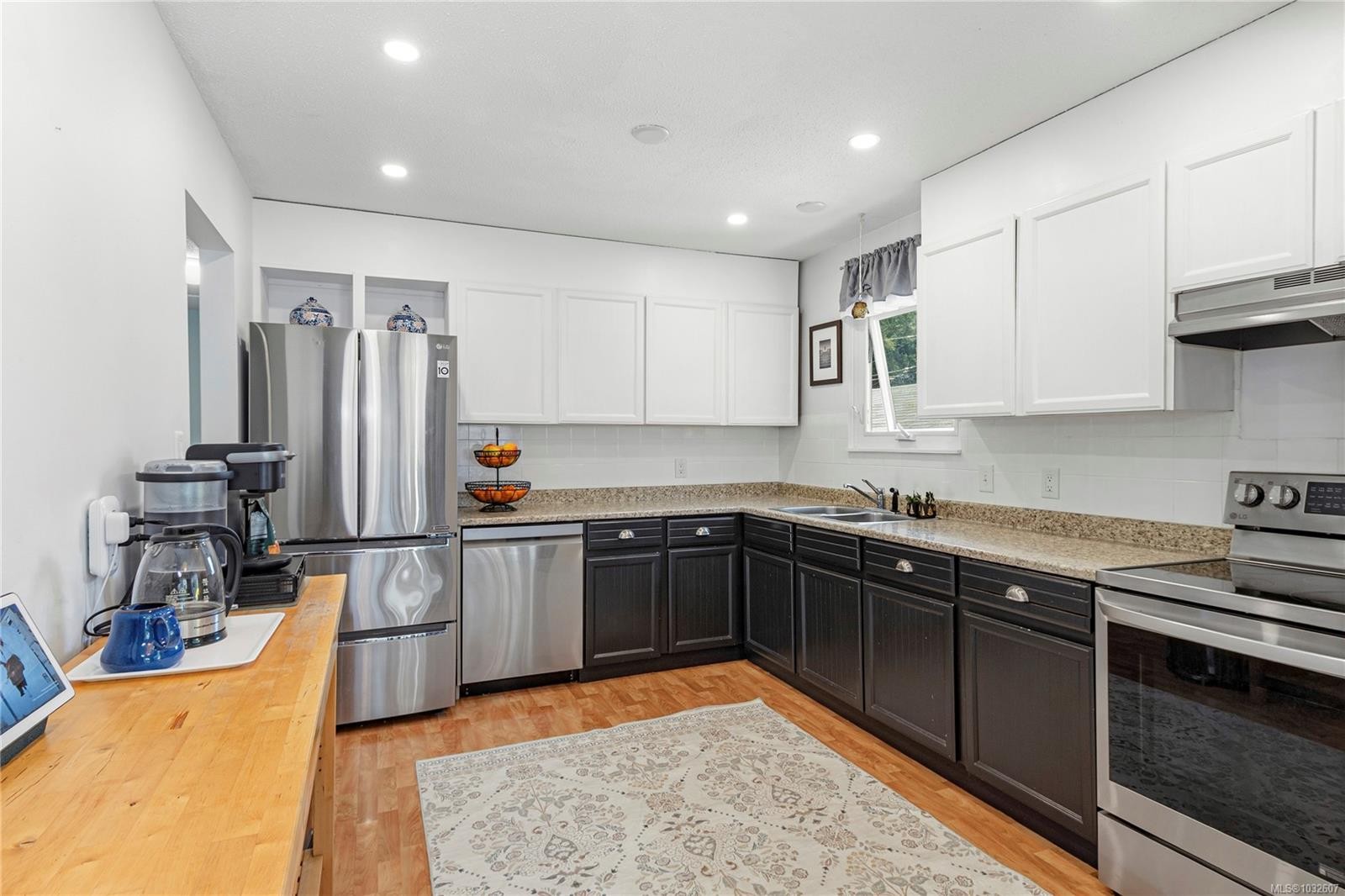 613 Nootka St, Comox, BC