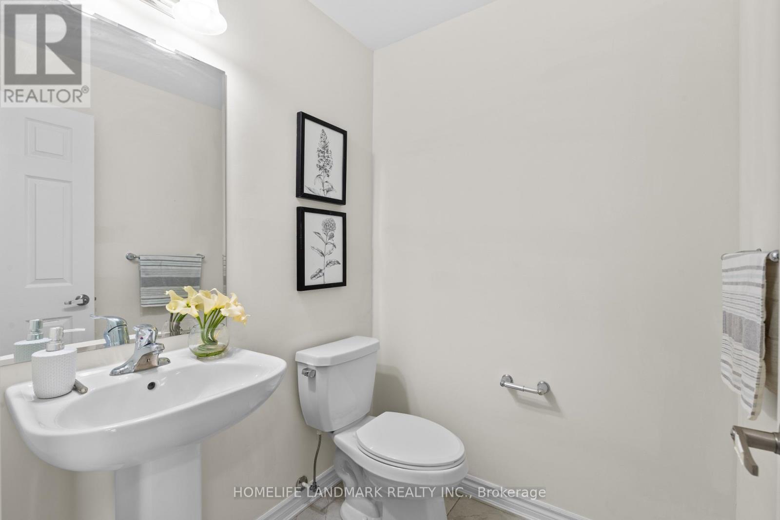 214 - 1085 Danforth Road, Toronto, ON - Indoor Photo Showing Bathroom