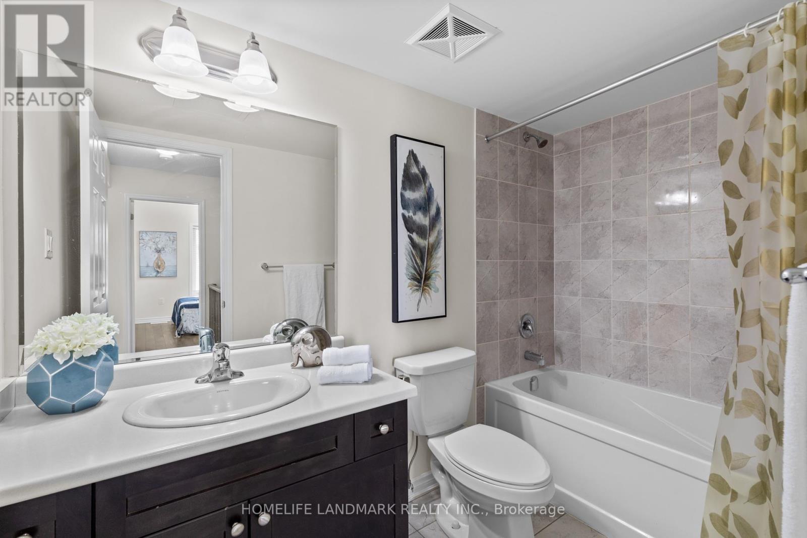 214 - 1085 Danforth Road, Toronto, ON - Indoor Photo Showing Bathroom