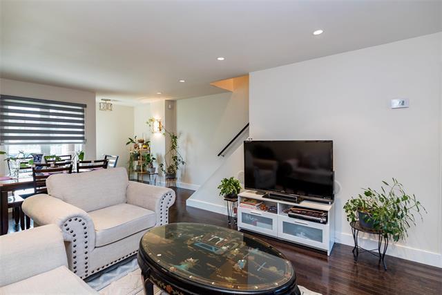 1212 Diplomat Dr, Winnipeg, MB