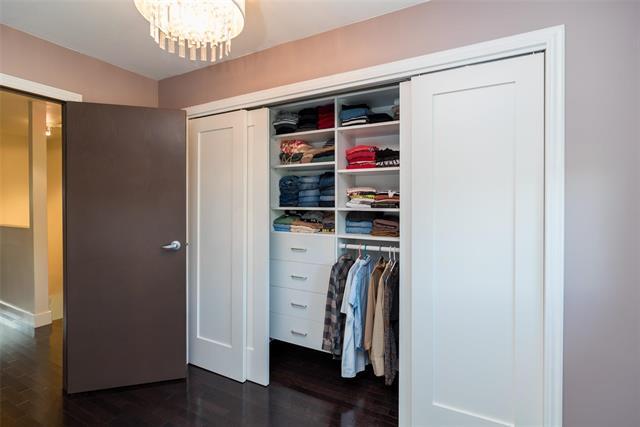 1212 Diplomat Dr, Winnipeg, MB