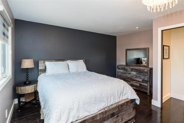 1212 Diplomat Dr, Winnipeg, MB