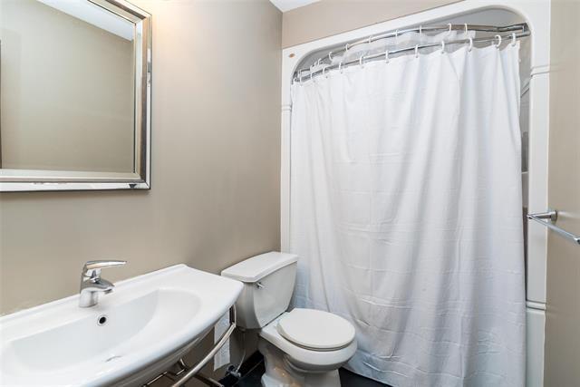 1212 Diplomat Dr, Winnipeg, MB