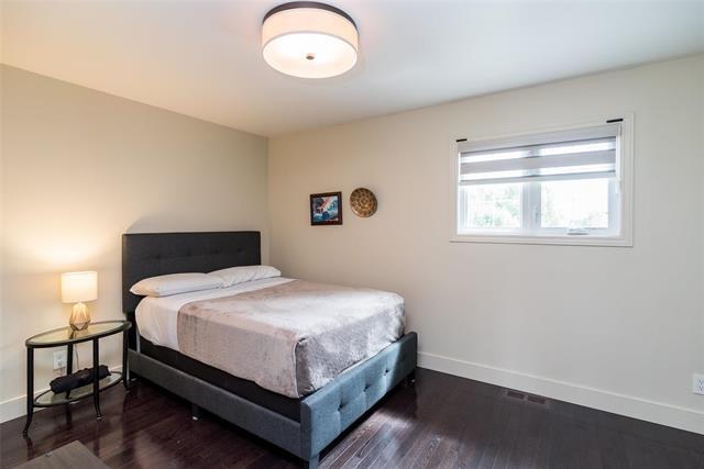 1212 Diplomat Dr, Winnipeg, MB