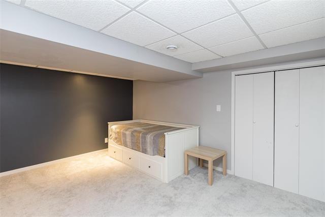 1212 Diplomat Dr, Winnipeg, MB