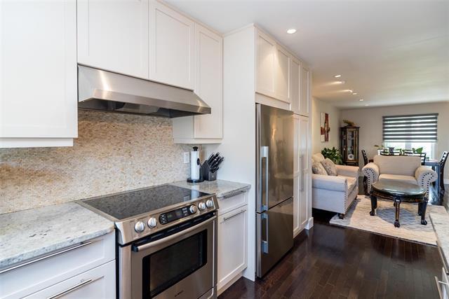 1212 Diplomat Dr, Winnipeg, MB