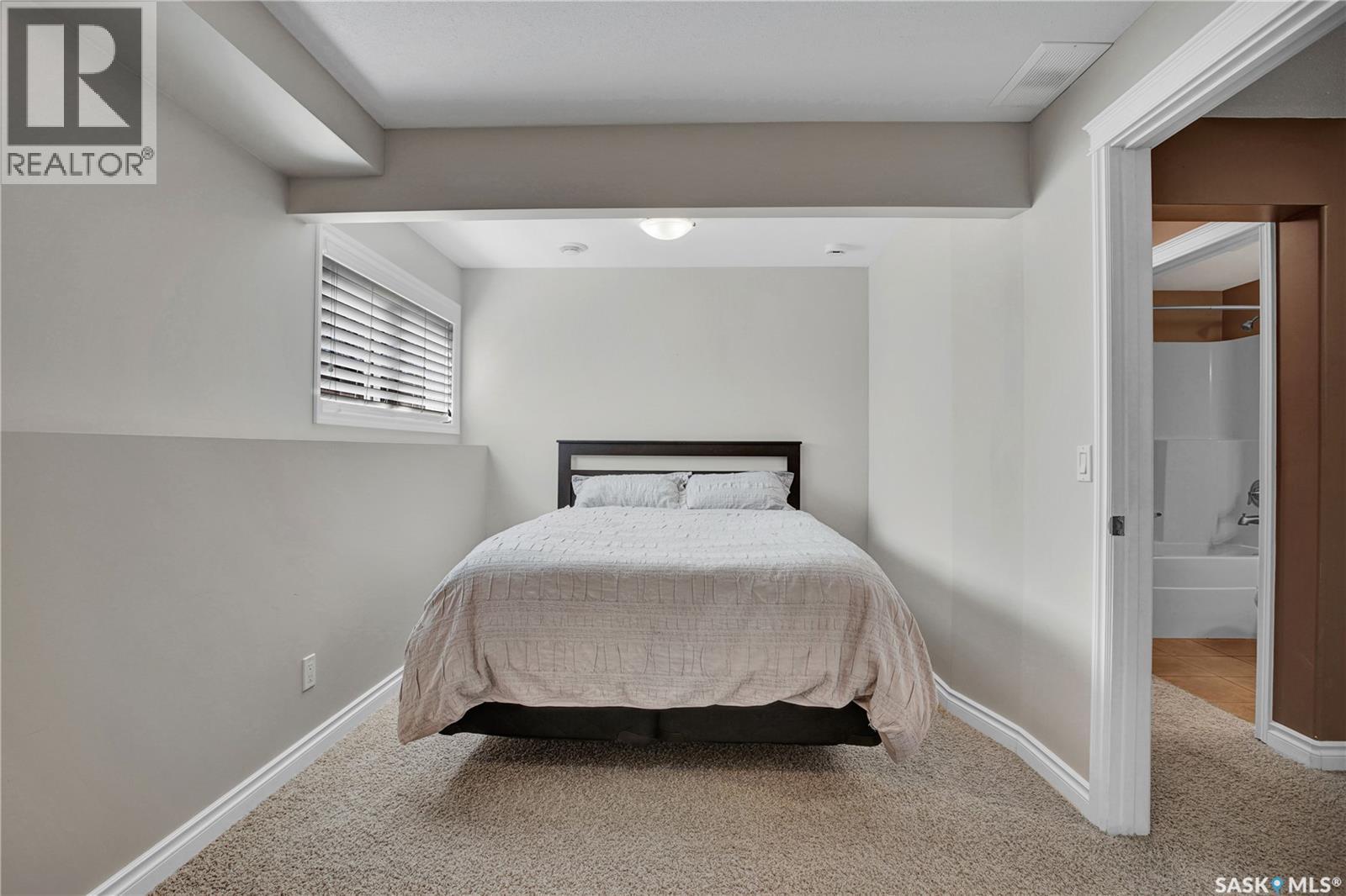 106 Bennion Crescent, Saskatoon, SK - Indoor Photo Showing Bedroom