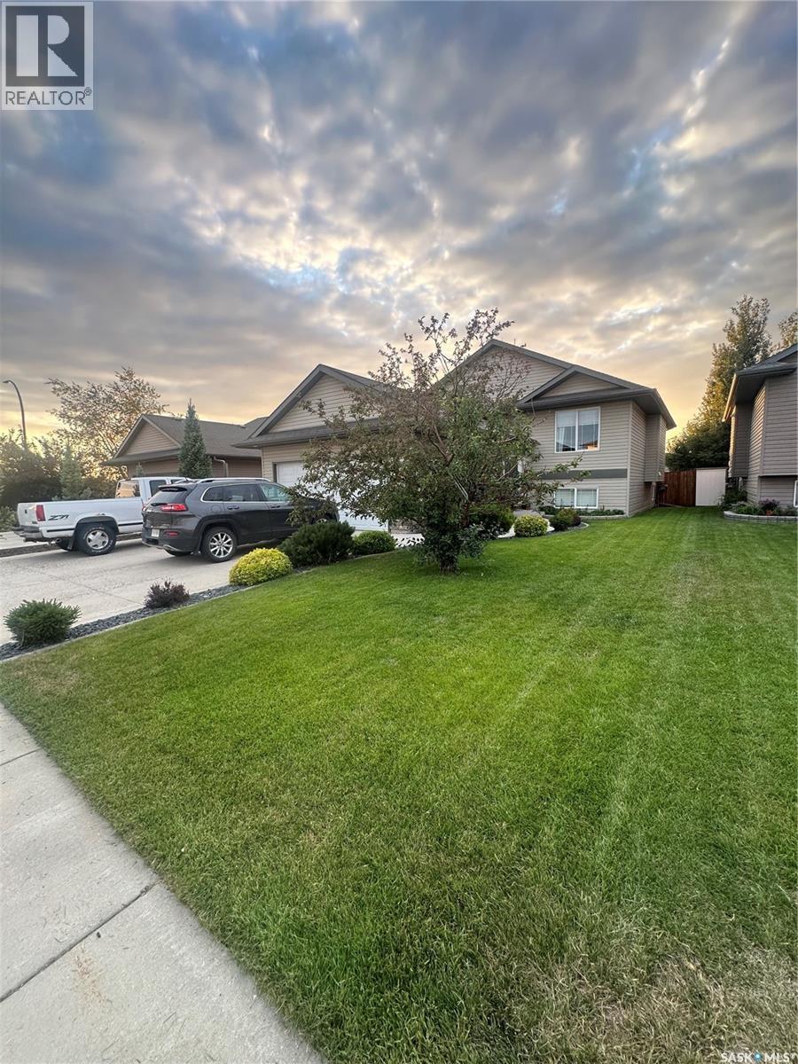106 Bennion Crescent, Saskatoon, SK - Outdoor