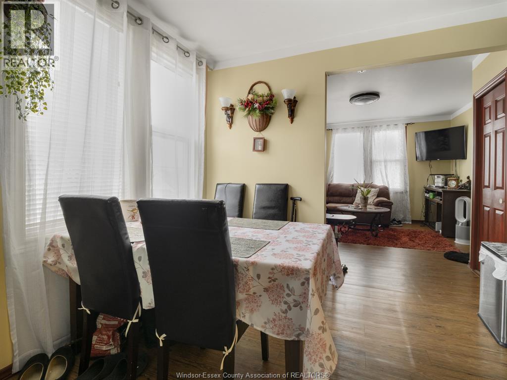 401 Parent, Windsor, ON - Indoor Photo Showing Other Room