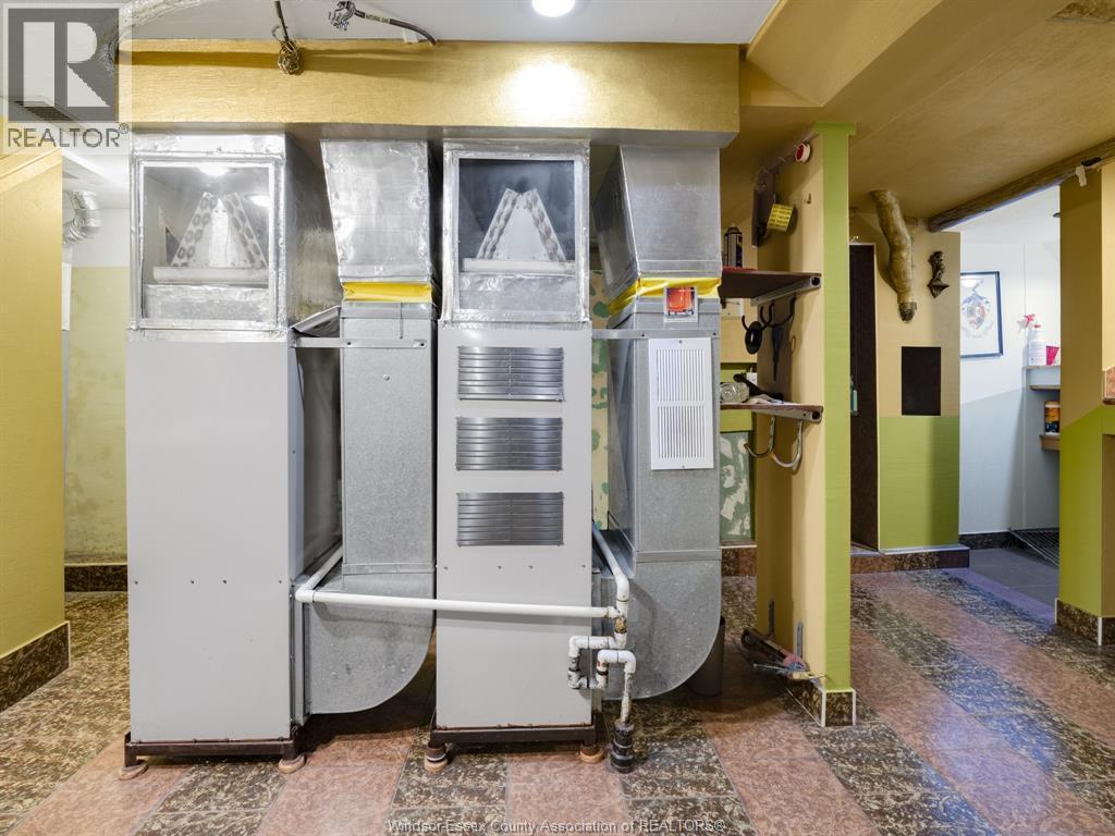 401 Parent, Windsor, ON - Indoor Photo Showing Basement
