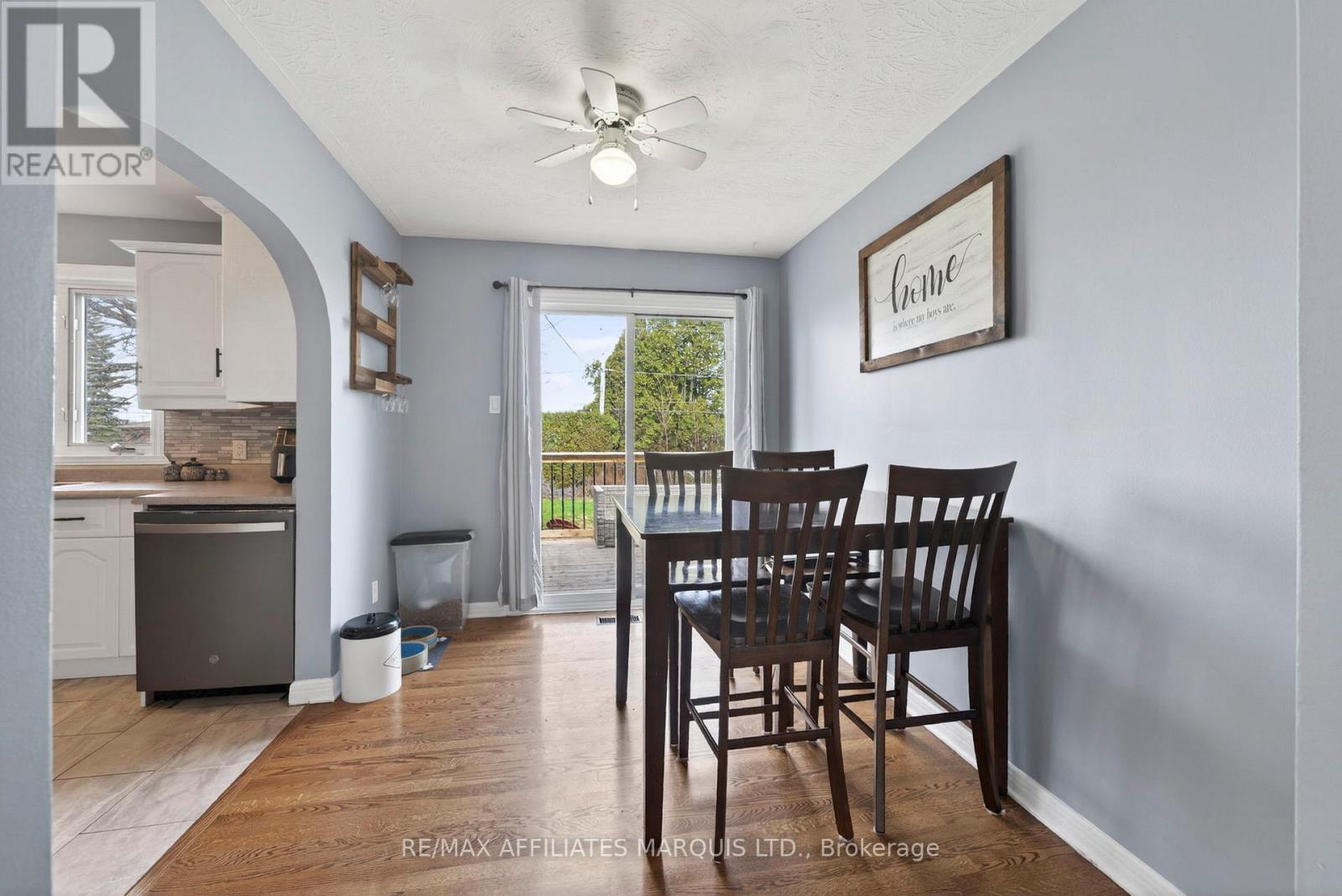 11 Gray Avenue, South Stormont, ON - Indoor Photo Showing Dining Room