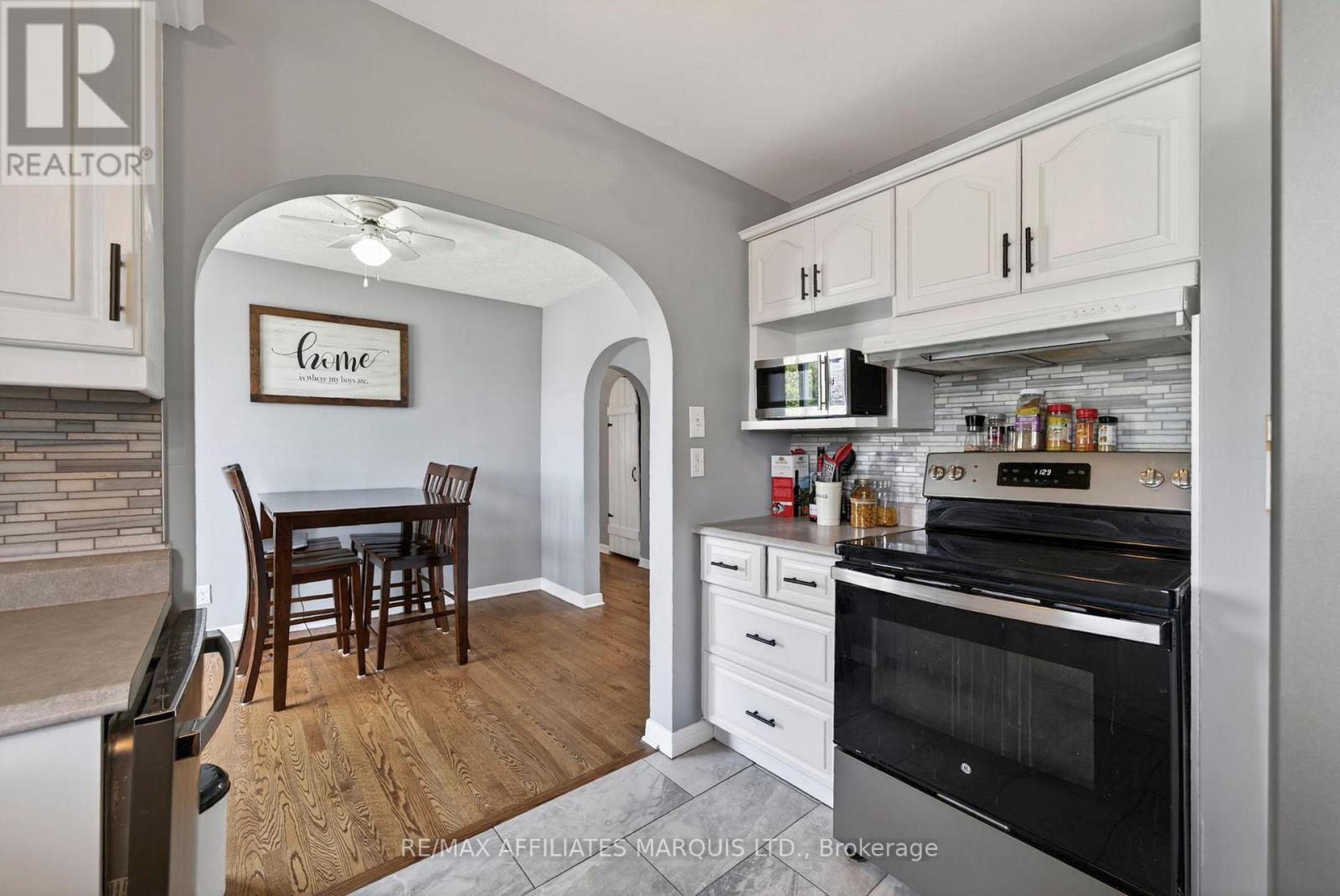 11 Gray Avenue, South Stormont, ON - Indoor