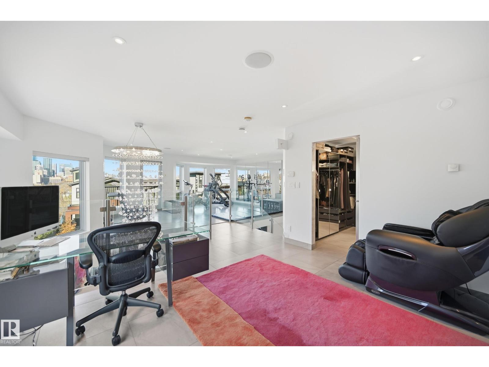 10065 90 Av Nw, Edmonton, AB - Indoor