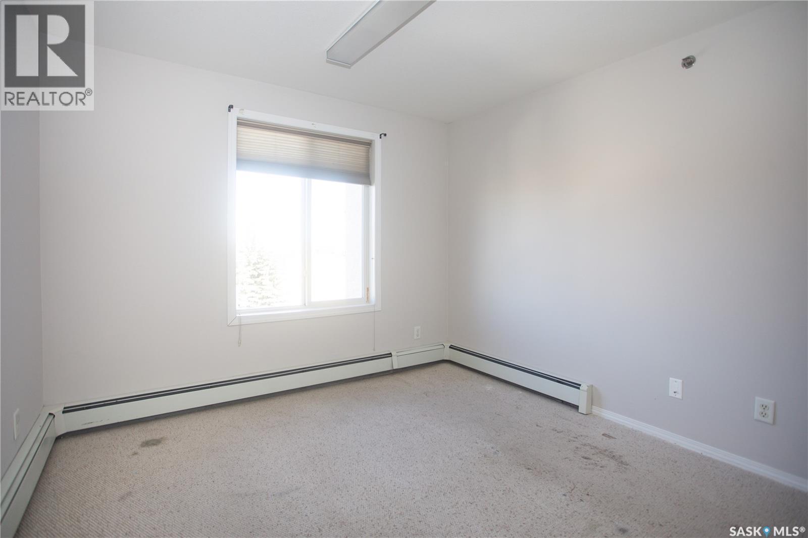 411 215 Lowe Road, Saskatoon, SK - Indoor Photo Showing Other Room