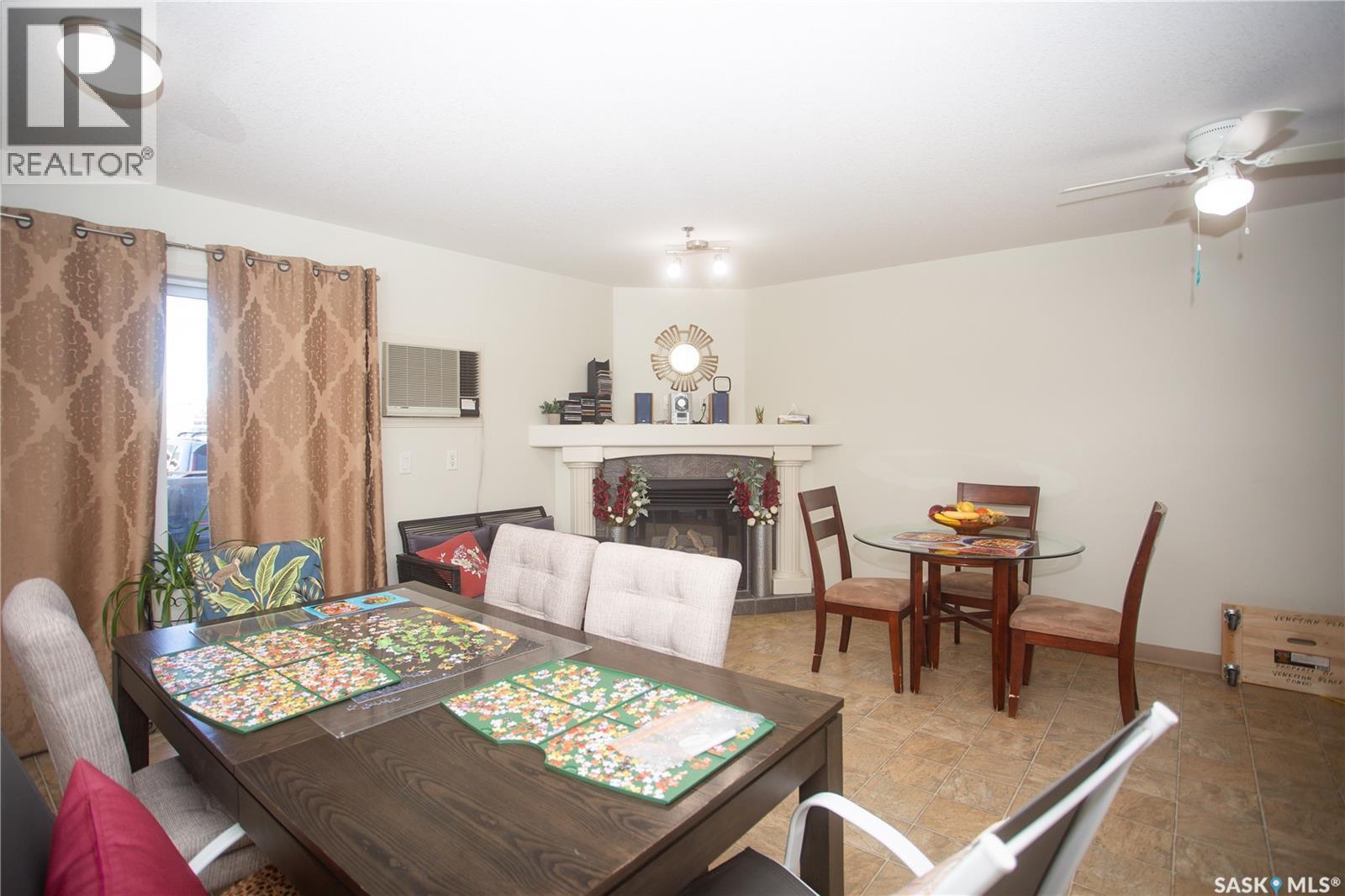 411 215 Lowe Road, Saskatoon, SK - Indoor Photo Showing Dining Room