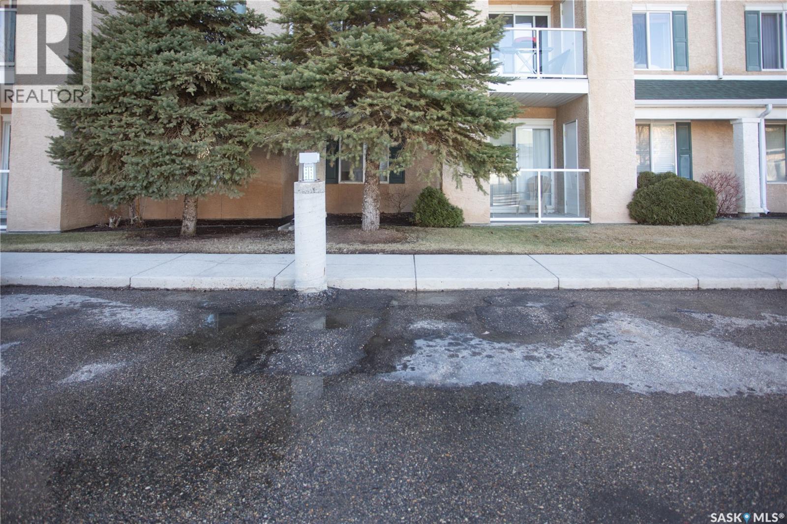 411 215 Lowe Road, Saskatoon, SK - Outdoor With Balcony