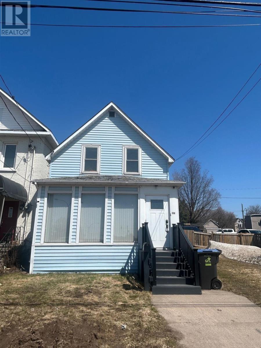 356 Albert St E, Sault Ste Marie, ON - Outdoor