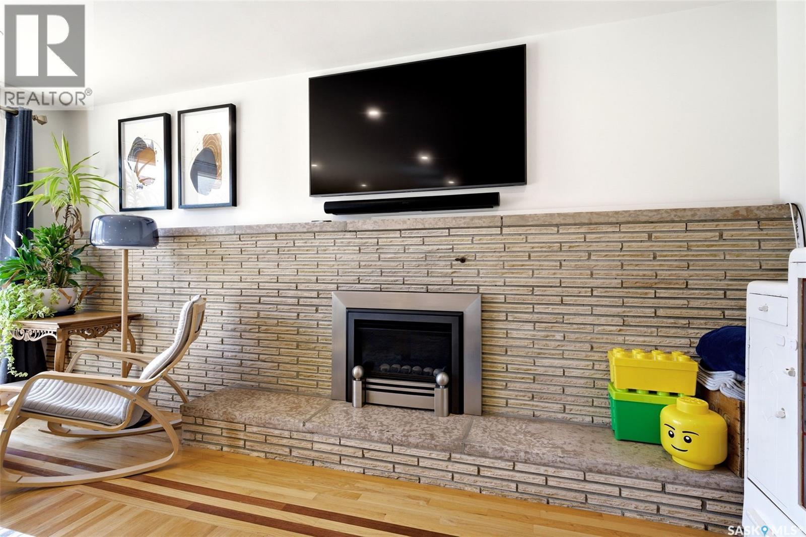 2640 19Th Avenue, Regina, SK - Indoor With Fireplace