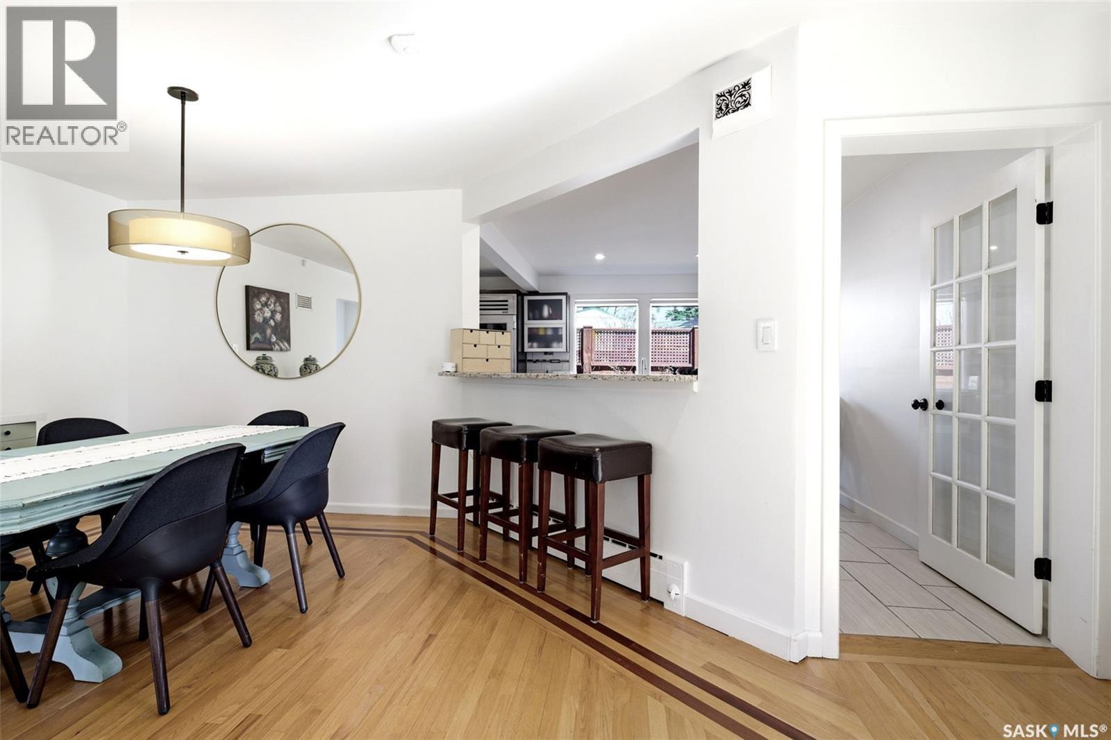 2640 19Th Avenue, Regina, SK - Indoor Photo Showing Dining Room