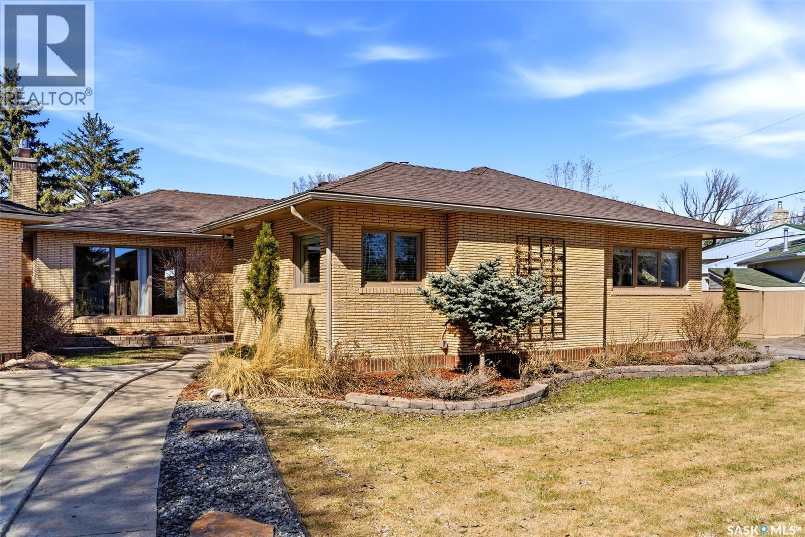 2640 19Th Avenue, Regina, SK - Outdoor