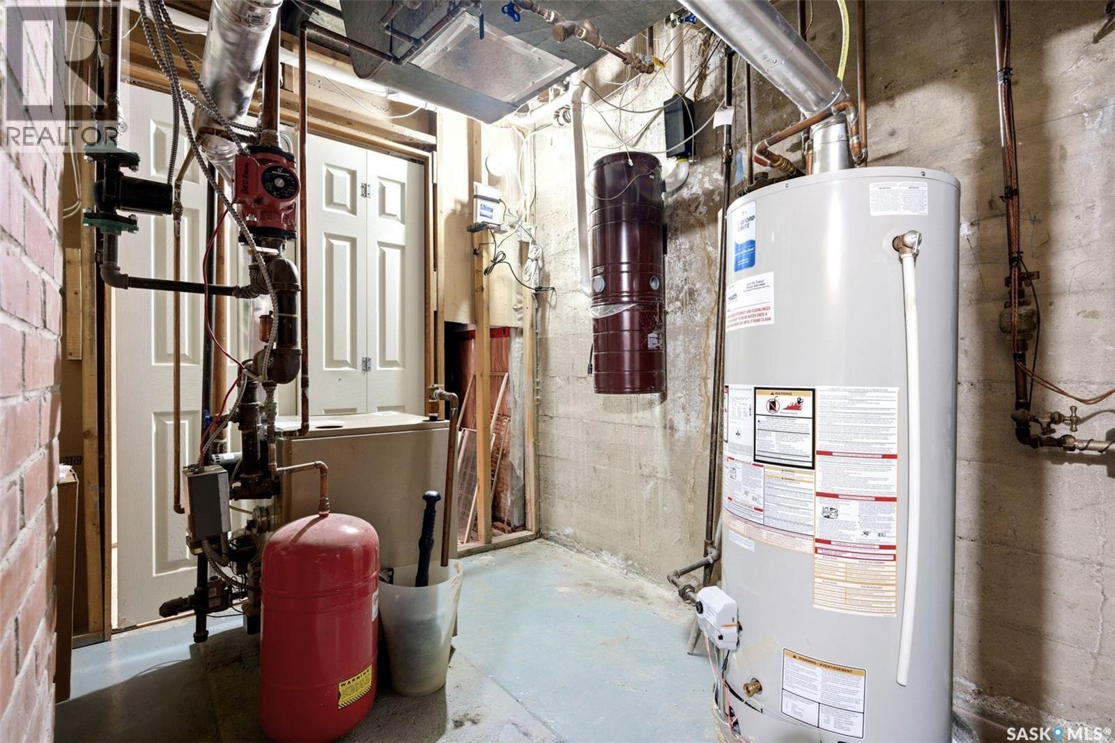 2640 19Th Avenue, Regina, SK - Indoor Photo Showing Basement