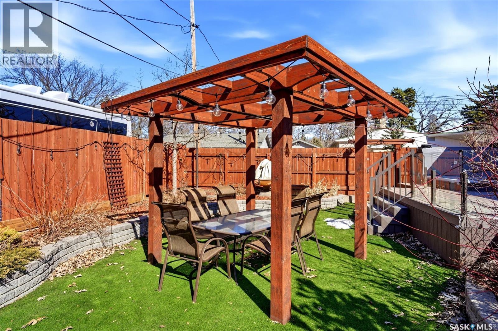 2640 19Th Avenue, Regina, SK - Outdoor