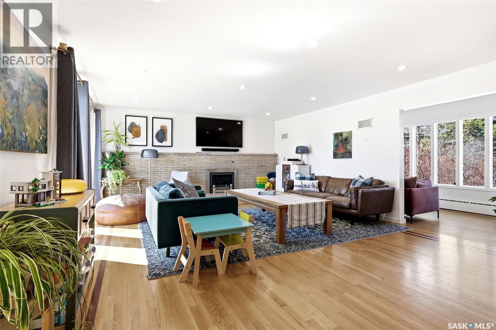 2640 19Th Avenue, Regina, SK - Indoor