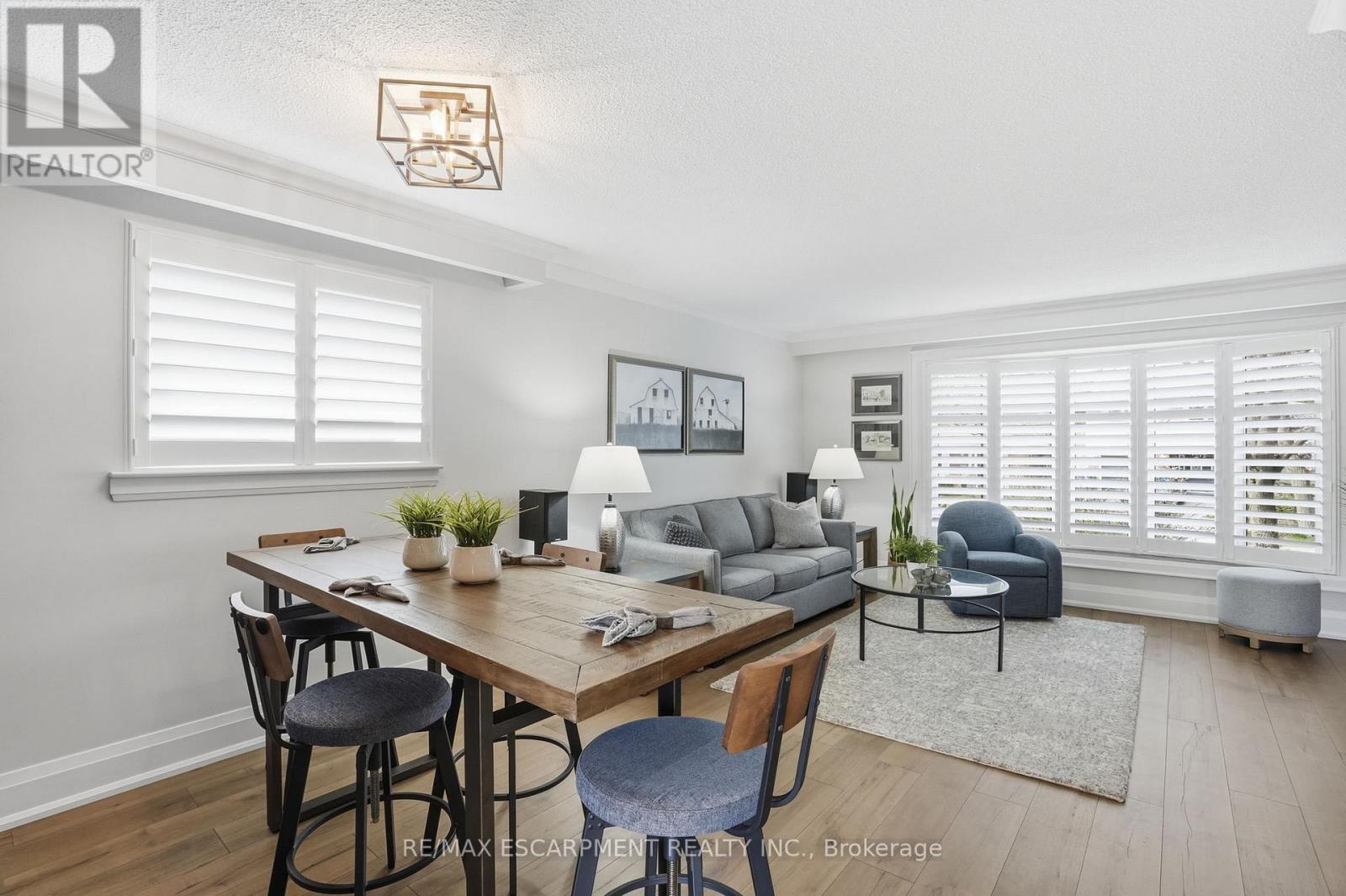 663 Mullin Way, Burlington, ON - Indoor