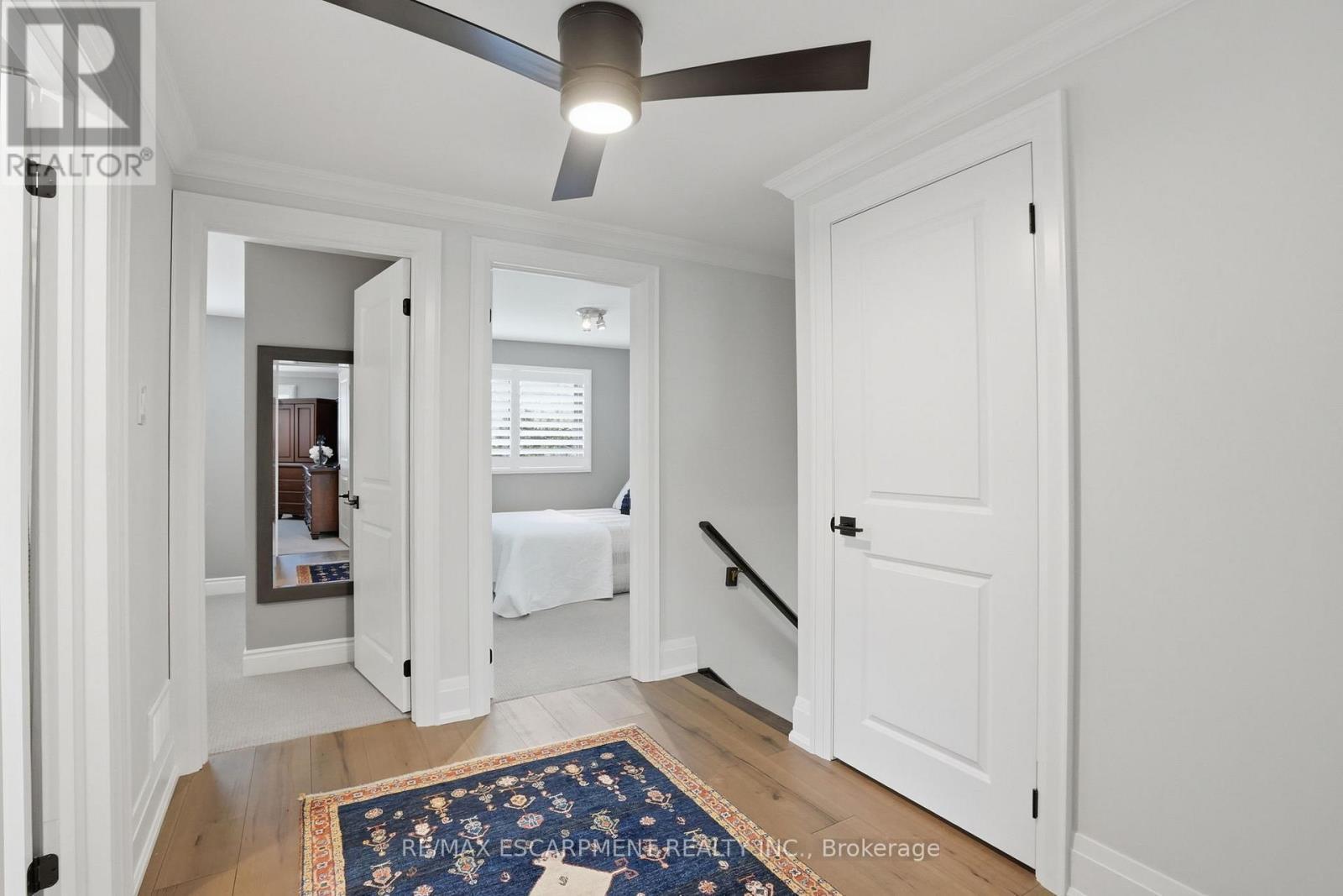 663 Mullin Way, Burlington, ON - Indoor Photo Showing Other Room