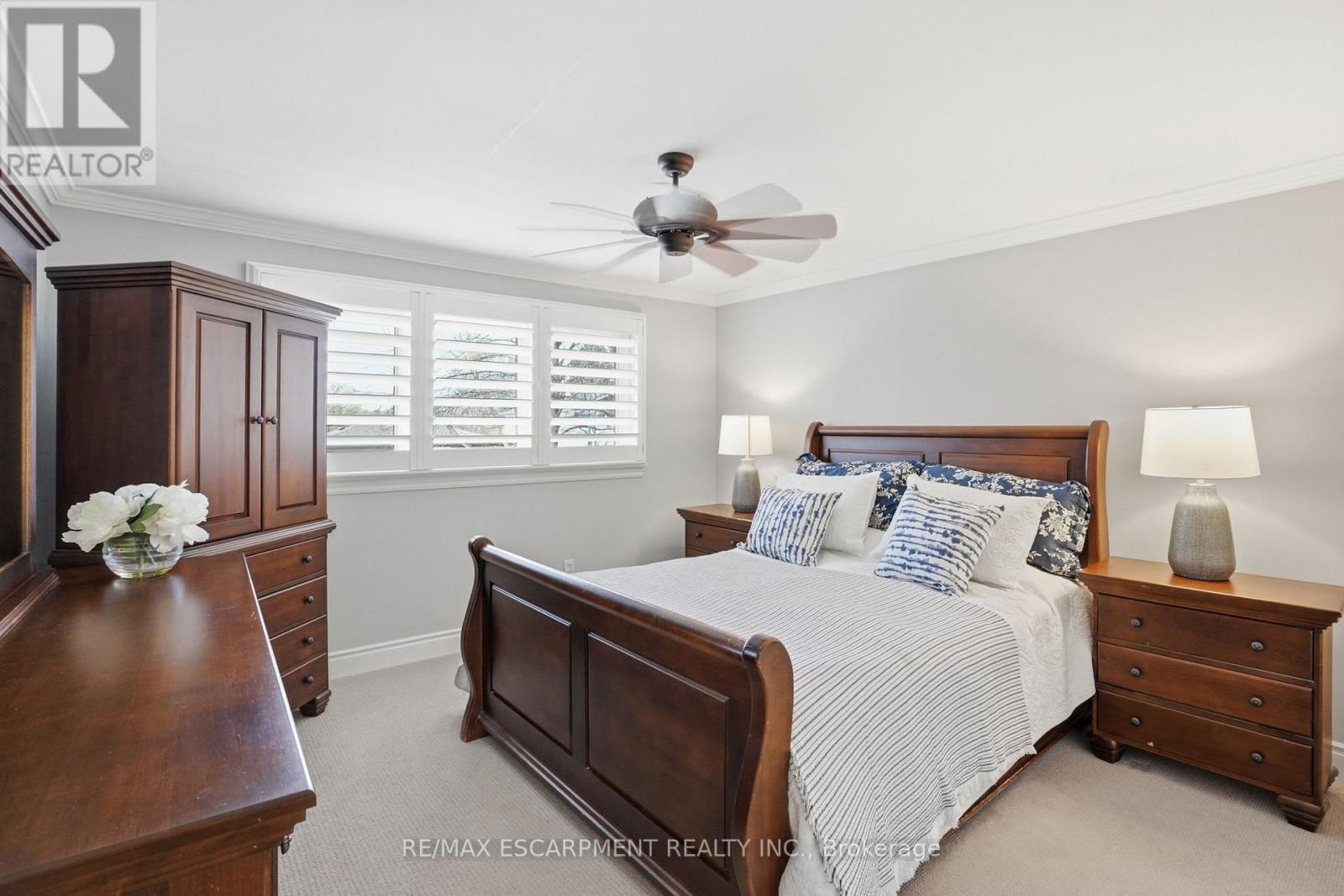 663 Mullin Way, Burlington, ON - Indoor Photo Showing Bedroom