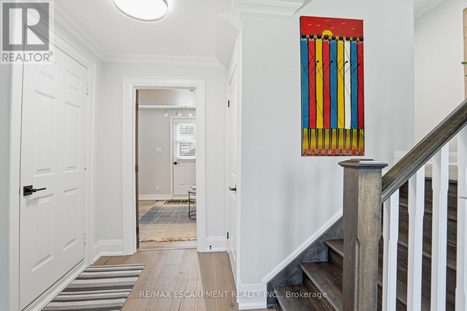 663 Mullin Way, Burlington, ON - Indoor Photo Showing Other Room