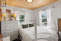 Primary bedroom -