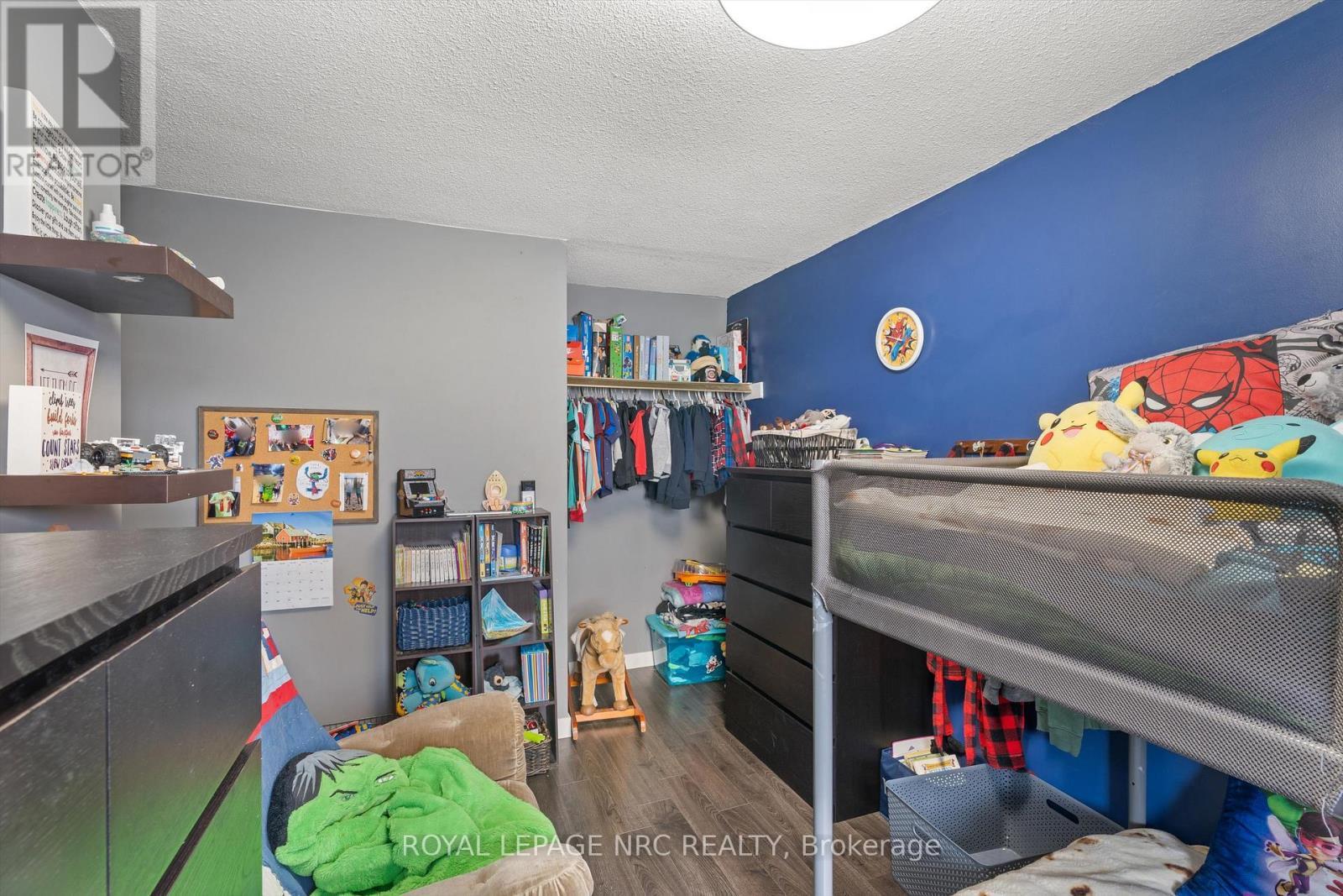 18 Lafayette Drive, St. Catharines (Lakeport), ON - Indoor