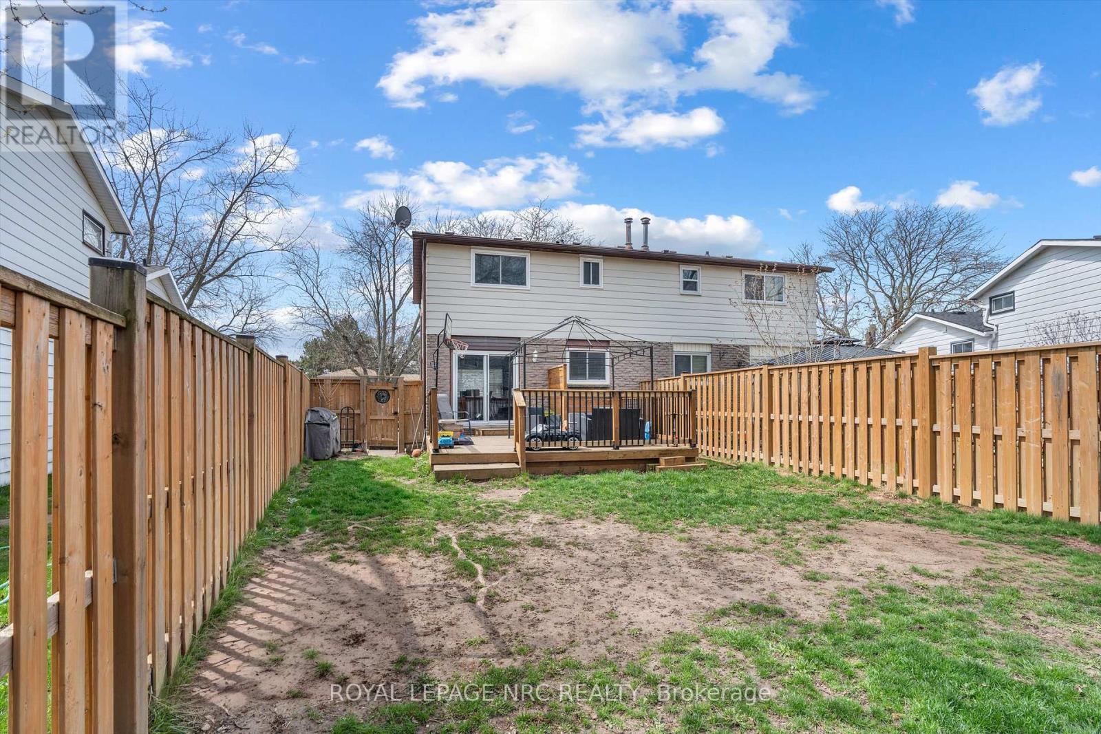 18 Lafayette Drive, St. Catharines (Lakeport), ON - Outdoor With Deck Patio Veranda
